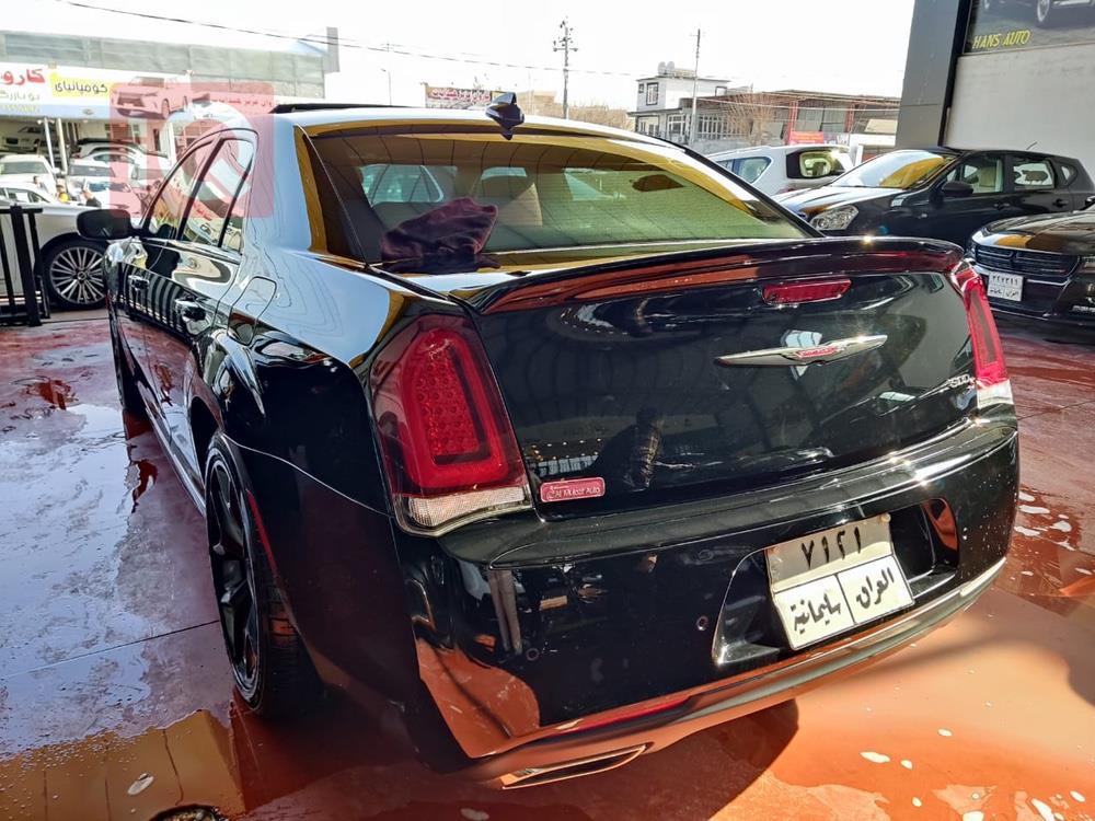 کرایسلەر 300